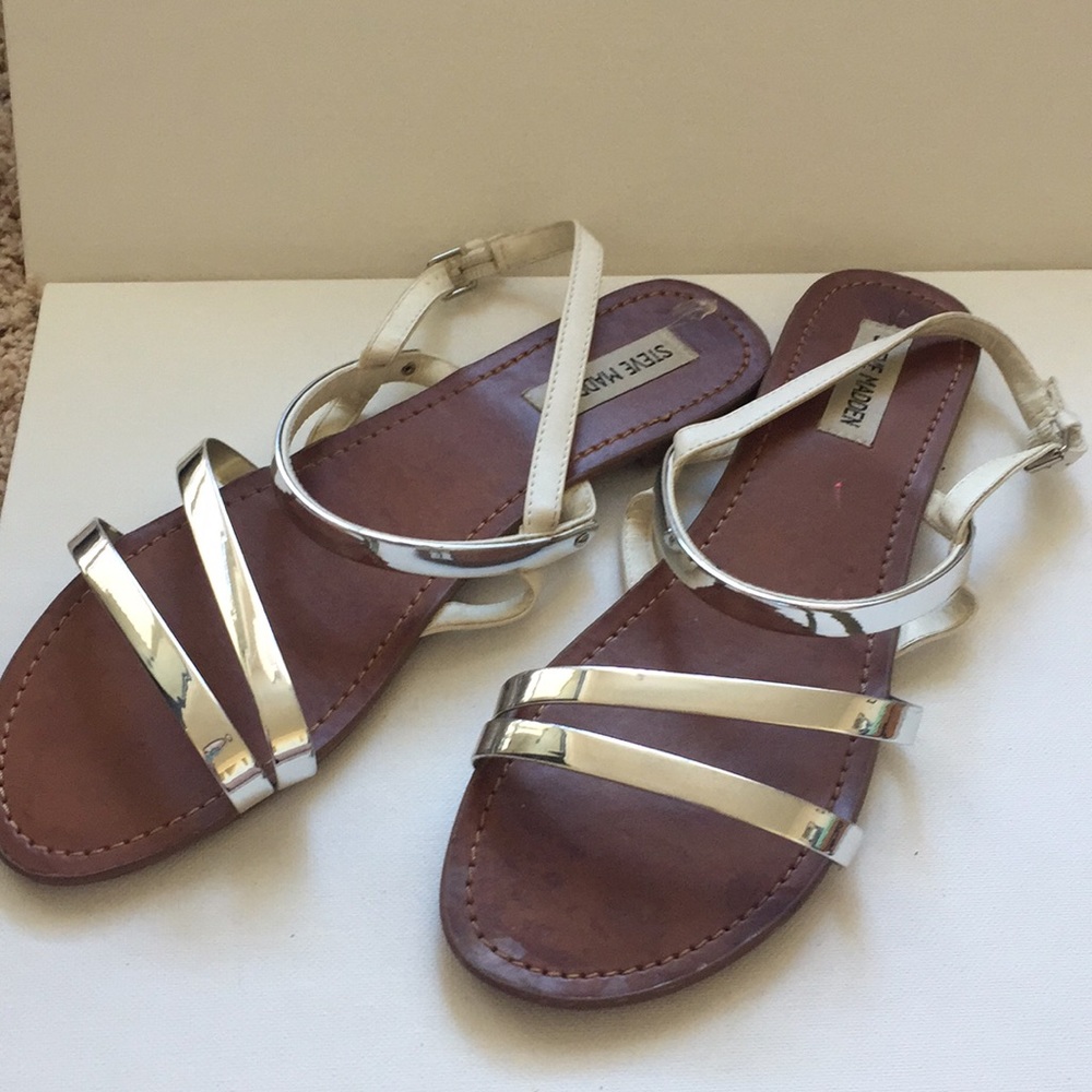 Steve Madden Silver flats (Sz 10)